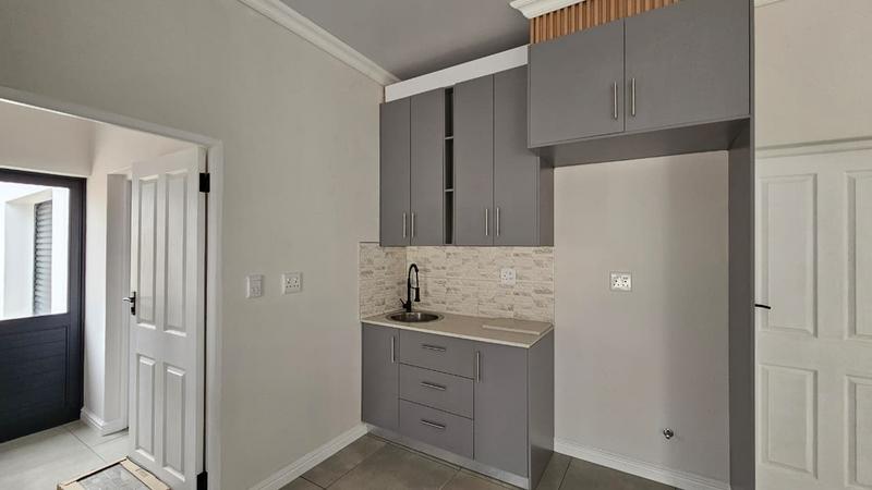 3 Bedroom Property for Sale in Sandy Point Western Cape